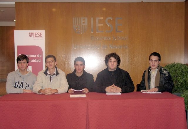 A la entrada del IESE