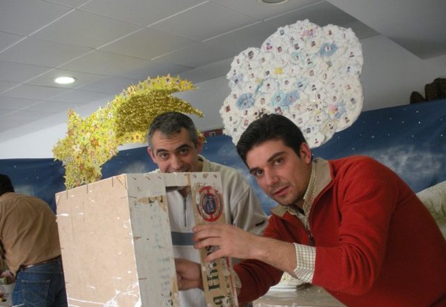 Dos padres en plena faena