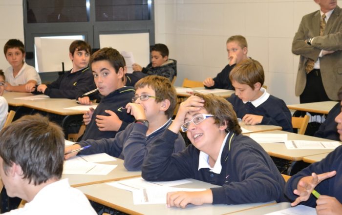 Los alumnos participaron activamente con sus preguntas