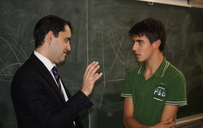 Félix F. con un alumno al terminar la sesión