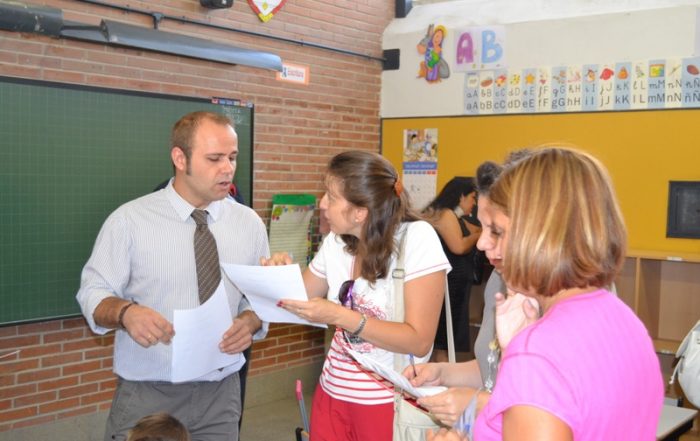 En 1º Primaria los profesores están muy atentos a las familias