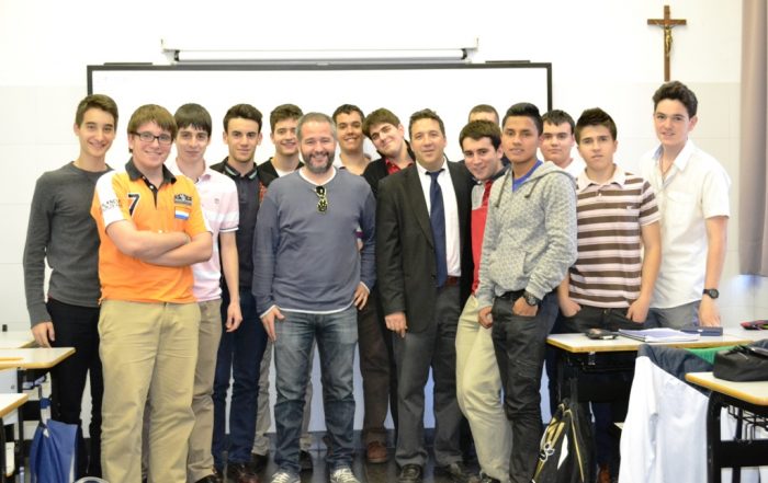 Gustavo con la clase de Humanidades