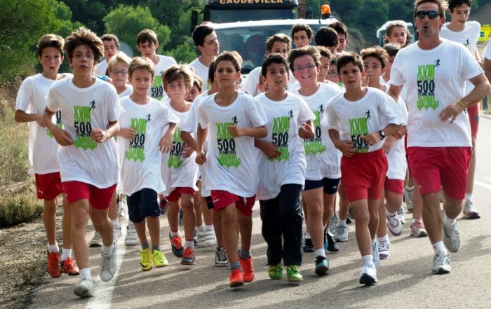 Un grupo de corredores de Tajamar en el relevo de Ejea de los Caballeros