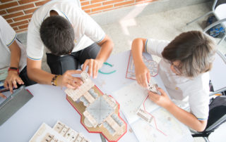 Aprender Historia con las maquetas en el colegio concertado bilingüe de Madrid Tajamar